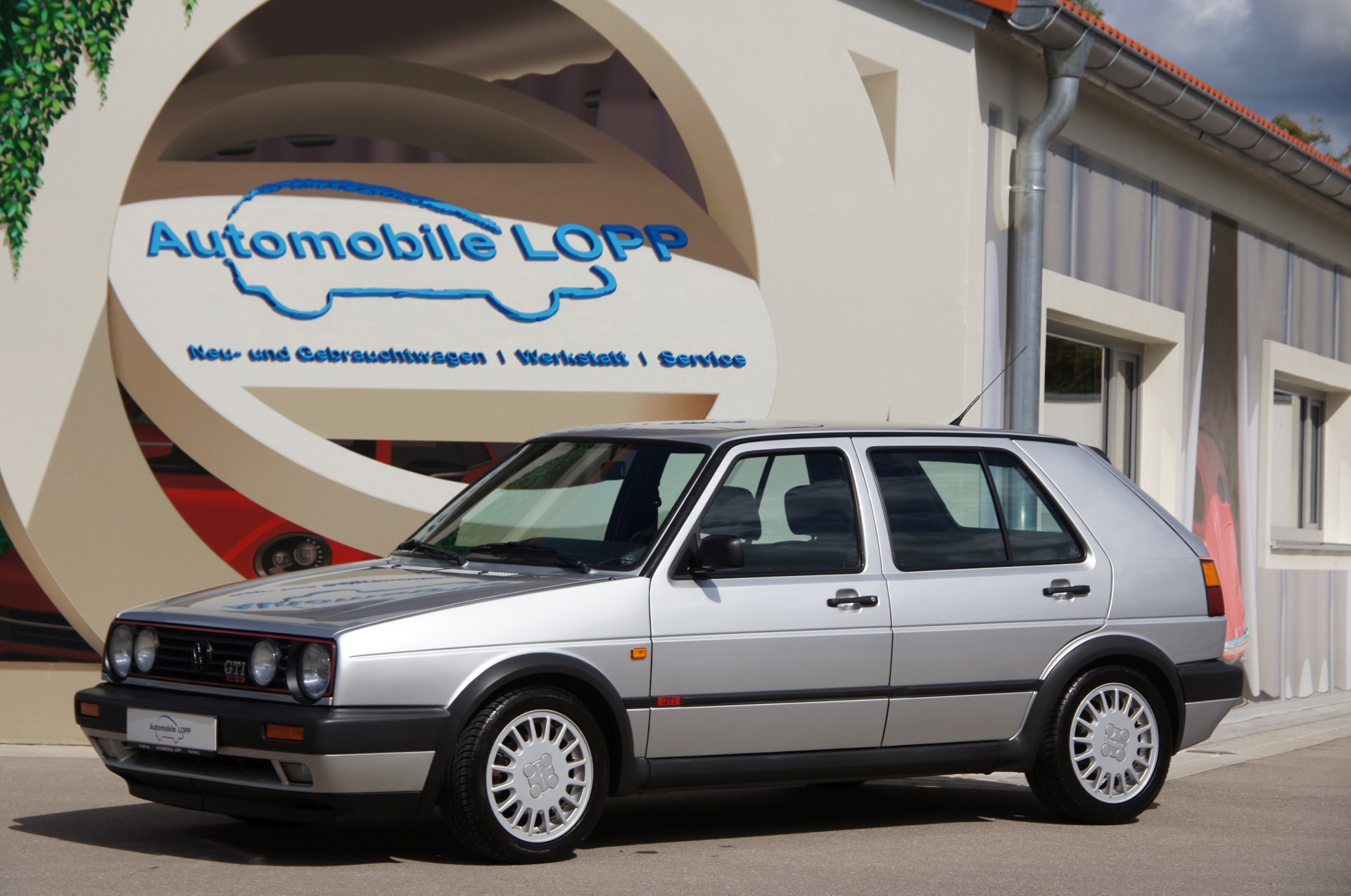 https://www.automobile-lopp.de/website/themes/automobile-lopp.de/dynamic/fe/VW-Golf-II-GTI-16V-1990-01.jpg